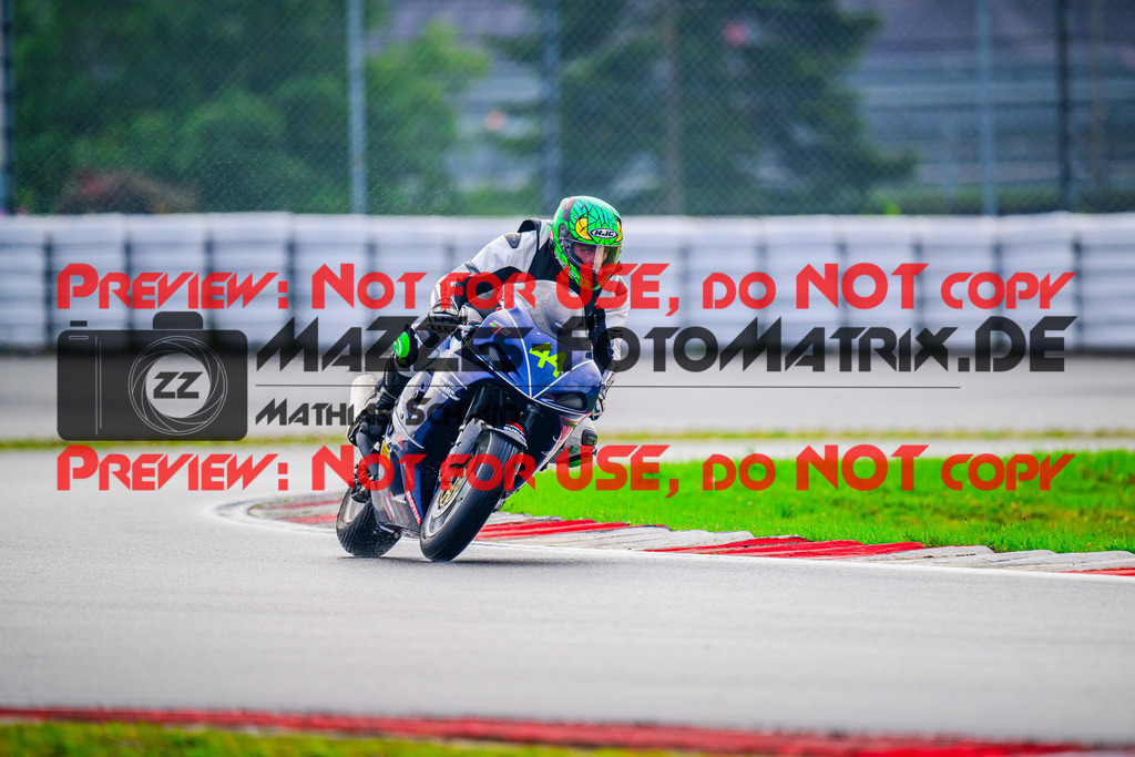 MaZZes_FotoMatrix_240910_6007705_1437 | Fotograf Mathias Schmid
Sportfotograf,
Eventfotograf,
Hochzeitsfotograf,
Portraitfotograf