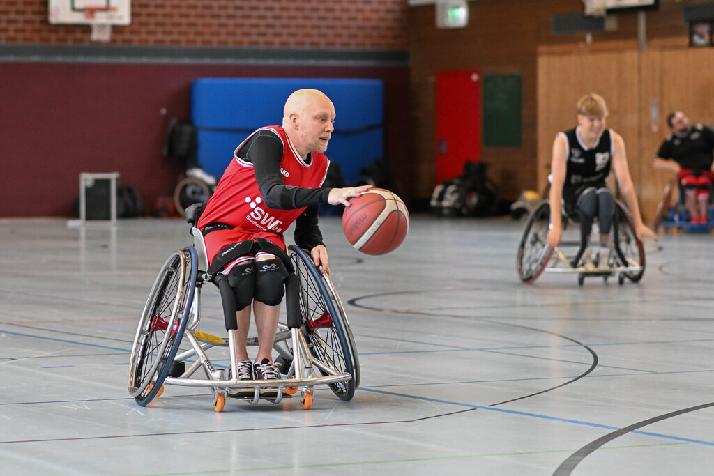 2025-12-14-Ralph_Kunze-6234 | Ralph Kunze - Realisiert mit Pictrs.com