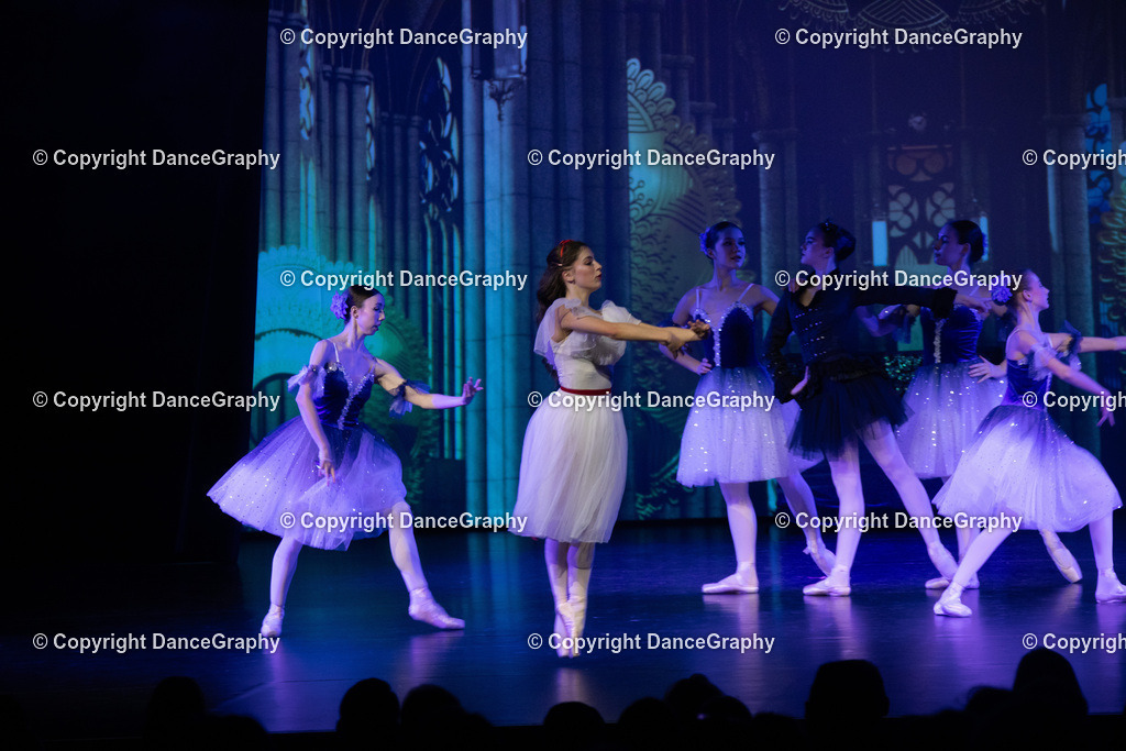 GPHY1606 | DanceGraphy - Realisiert mit Pictrs.com