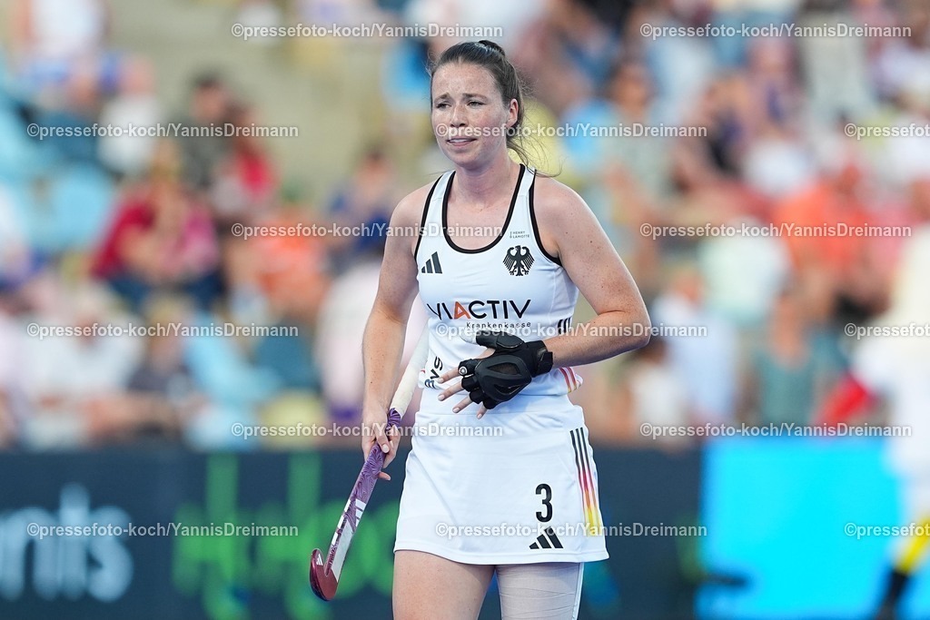 xydrx11082503050 | 11.08.2025, xydrx, Frauen EuroHockey Championship 2025, Gruppenphase, Gruppe A, Deutschland - Niederlande, Sparkassenpark Mönchengladbach: Amelie Wortmann (GER #3)