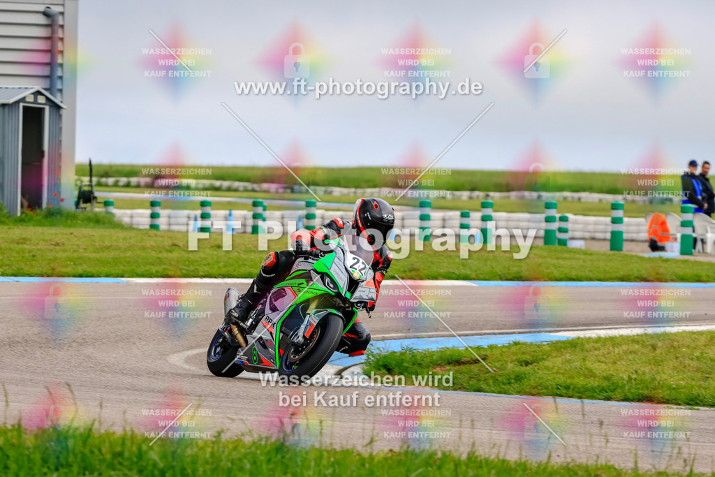 MotoTeam-8072 | Hier findet Ihr Bilder von Touristenfahrten auf der Nürburgring Nordschleife oder von anderen Veranstaltungen die ich besucht habe. Viel Spass beim Durch Schauen 