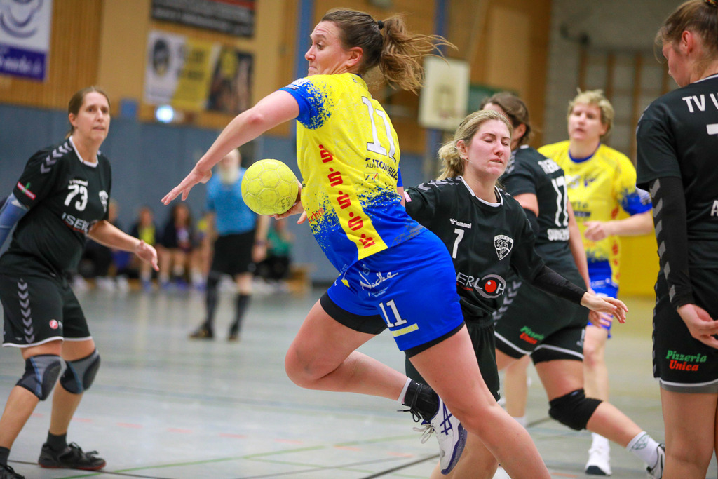 SVN_TvVoerde_021124_116 | Bildergalerie von Sport-Ereignissen aber auch von weiteren spannenden Dingen - nicht nur vom Niederrhein. In Anlehnung an den bekannten Spruch von Hanns Dieter Hüsch heißt das Motto: "Niederrhein ist überall".  - Realisiert mit Pictrs.com