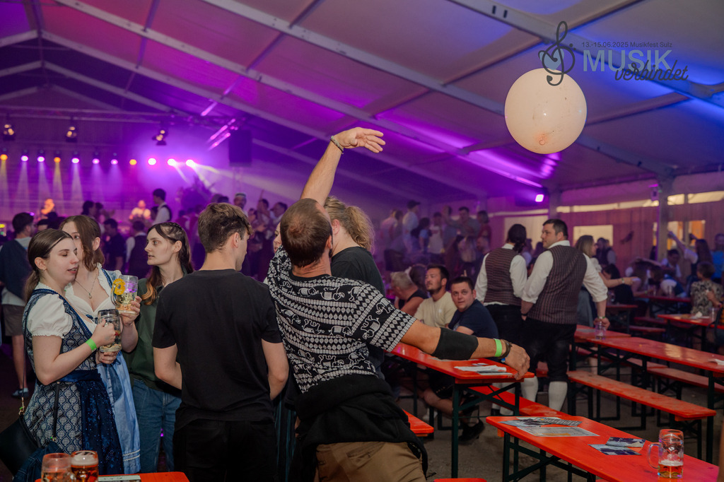 DSC_5417 | "Fussifoto.com – Ihr Ansprechpartner für hochwertige Fotografie! Entdecken Sie kreative Bilder und professionelle Dienstleistungen. Kontaktieren Sie uns für Ihre Projekte!"