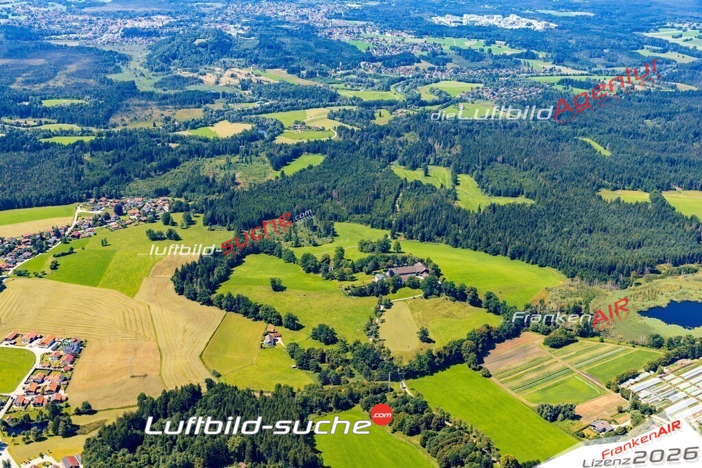 Luftaufnahme von Bocksberg Bad Heilbrunn Bild- Das Luftbild wurde 2025 vom UL-Flugzeug heraus erstellt ( keine Drohne ) - Hochauflösende Luftaufnahme -Nicht vergleichbar mit Google Maps oder Satelittenbilder- Die Geschenkidee !Mit Lizenz und Bildrechte bestellbar