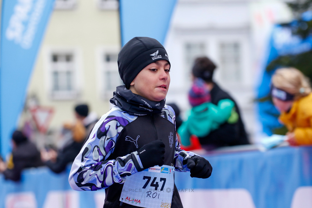 AW_20231231awmac6837 | WELS, 31.12.2023, Sparkasse Silvesterlauf Wels 2023 , Image shows: Photo: WAPICS / Andreas Willdoner