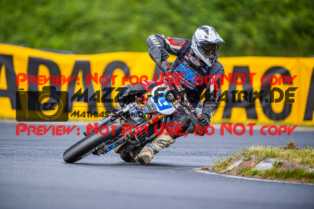 MaZZes_FotoMatrix_220528_2261 | Fotograf Mathias Schmid
Sportfotograf,
Eventfotograf,
Hochzeitsfotograf,
Portraitfotograf