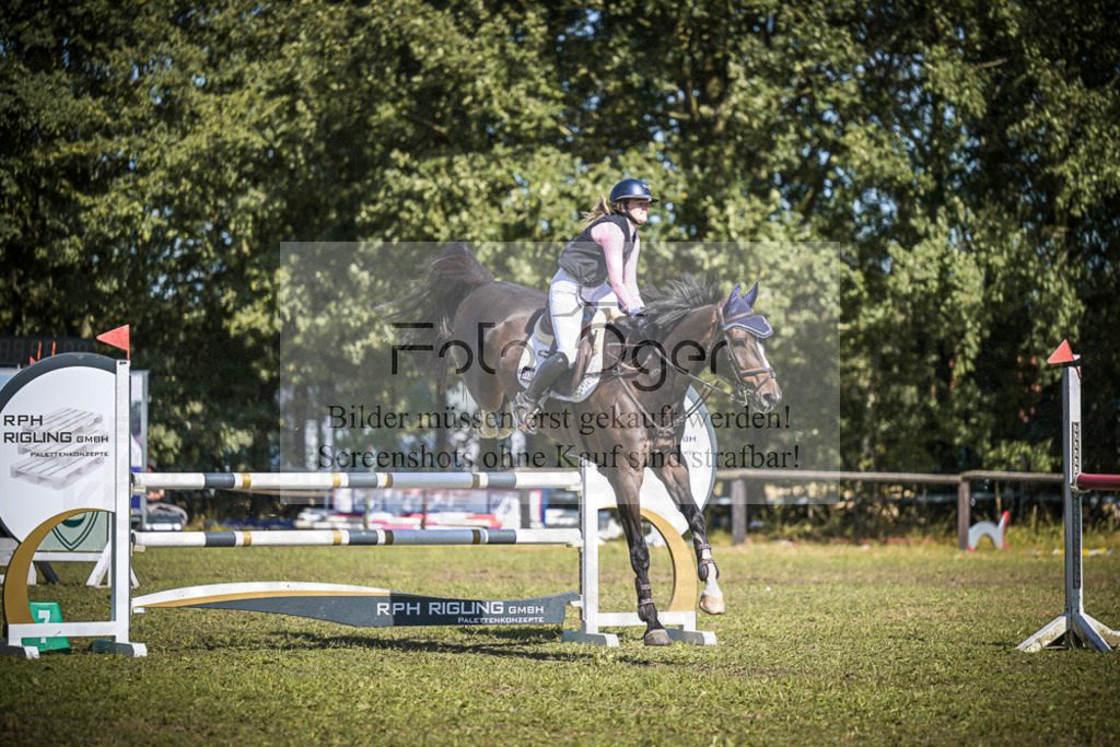 DOS_0538 | Entdecke hochwertige Reitturnierfotos von Foto Oger. Professionell, emotional und authentisch – jetzt Lieblingsmomente im Shop bestellen.Deutschlandweite Turnierfotografie. - Realisiert mit Pictrs.com