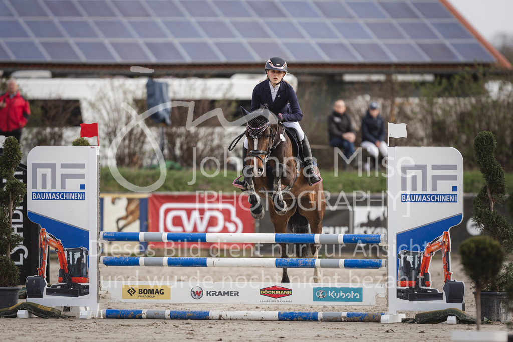 240330_Fruehlingsfest_Amateur-SprPf-A-221 | Deine schönsten Turniermomente als professionelle Fotos! Entdecke hochwertige Pferdesport-Fotografie im Online-Shop. Jetzt Fotos finden & bestellen!