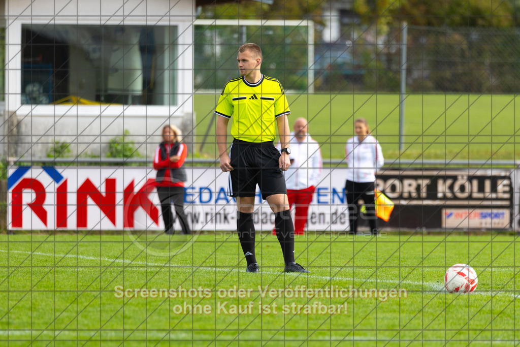 20261010_140346_0055_(c)_by_PhotoPeet | #,1.FC Donzdorf (schwarz) vs. SC Sand (blau), Fußball, EnBW-Oberliga B -Juniorinnen, 05. Spieltag, Saison 2026/2027, Rasenplatz Lautertal Stadion, Süßener Straße 16, 73072 Donzdorf, 10.10.2026 - 14:00 Uhr,Foto: PhotoPeet / Sport- &amp; Eventfotografie / Peter Harich