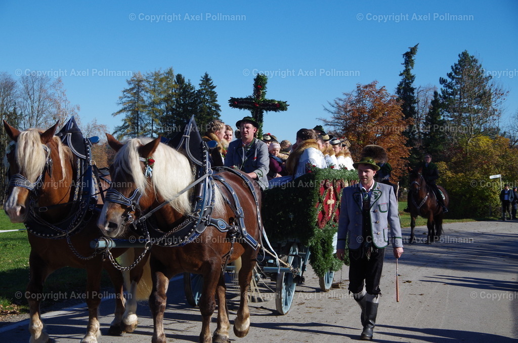 IMGP8445 | fotografiert von Axel PollmannLeonhardi Wallfahrt Benediktbeuern und Murnau, Fronleichnam, Fasching, Landschaft im Loisachtal und Benediktbeuern  - Realisiert mit Pictrs.com
