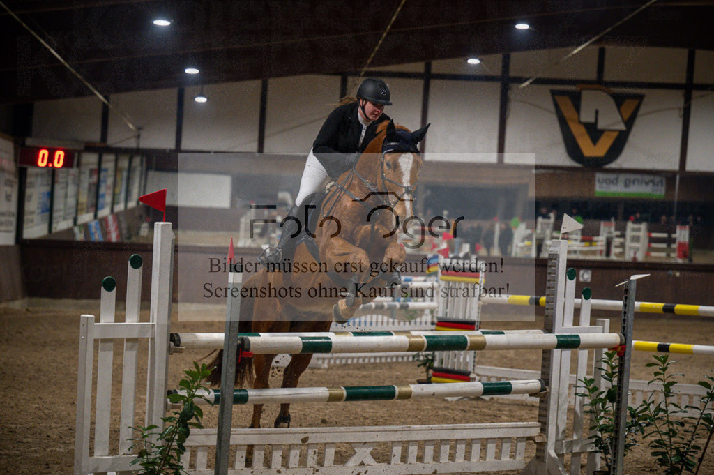 Hallenreittunier Voxtrup 2023 | Entdecke hochwertige Reitturnierfotos von Foto Oger. Professionell, emotional und authentisch – jetzt Lieblingsmomente im Shop bestellen.Deutschlandweite Turnierfotografie. - Realisiert mit Pictrs.com
