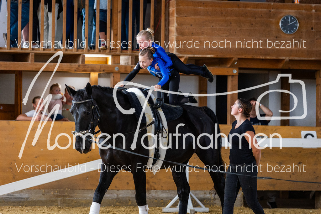 SS-Maxi-077 | MomenTaufnahmen Pferdesportfotos