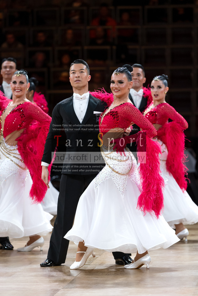 20241109_DM-Formationen_Vorrunde_2312 | Tanzsportbilder, Standardtanz, Lateintanz, WDSF, DTV, LTVB, dancecomp, goc, hessen tanzt, blaues band der spree, walzer, tango, wiener walzer, slowfox, quickstepp, samba, rumba, cha-cha-cha, paso doble. jive, hd-kroft photography, turniertanzsport