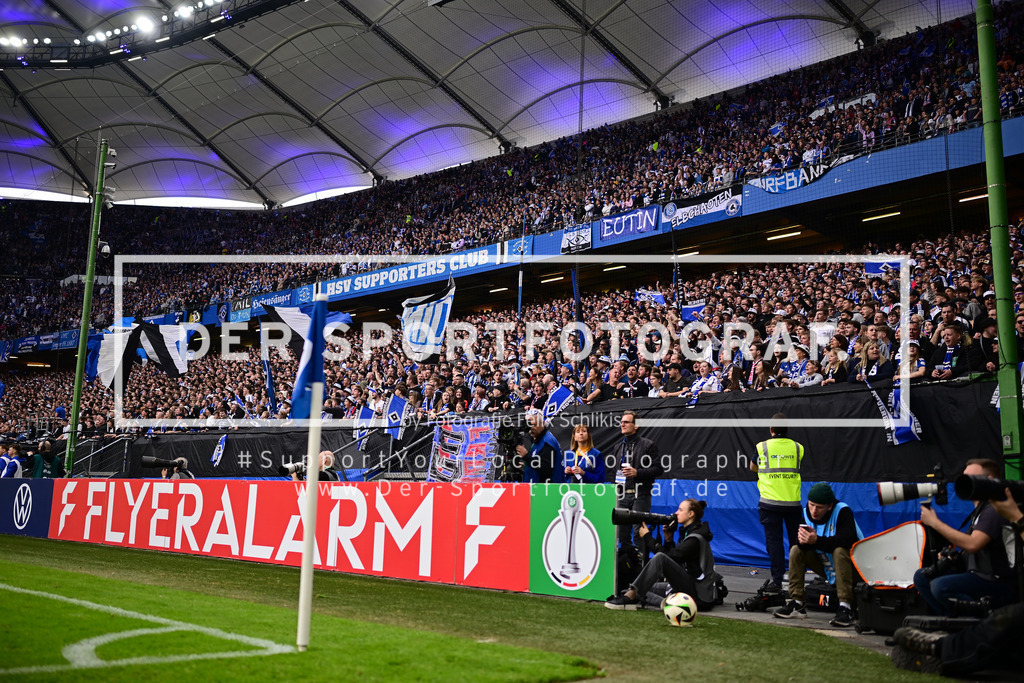 Fußball I Frauen I Saison 2024-2025 I DFB-Pokal I Halbfinale I Hamburger SV - SV Werder Bremen I 33331 | Der Sportfotograf. - Realisiert mit Pictrs.com