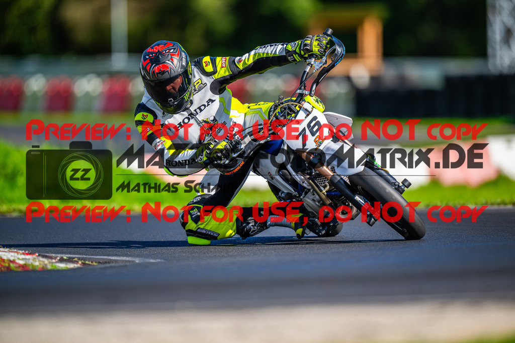 MaZZes_FotoMatrix_230920_0890 | Fotograf Mathias Schmid
Sportfotograf,
Eventfotograf,
Hochzeitsfotograf,
Portraitfotograf