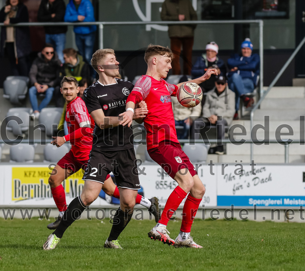 2024-02-24_066_FC_Schwaig_gegen_TSV_1880_Wasserburg | Oberding, Deutschland, 24.02.2024:
Fußball, 2. Runde Qualifikation TOTO-Pokal 2023 / 2024, 1. Spieltag, FC Schwaig gegen TSV 1880 Wasserburg, Endergebnis: 2:3

Tobias Jell (FC Schwaig, #2), Luca Wagner (TSV 1880 Wasserburg, #9)

Foto: Christian Riedel / fotografie-riedel.net