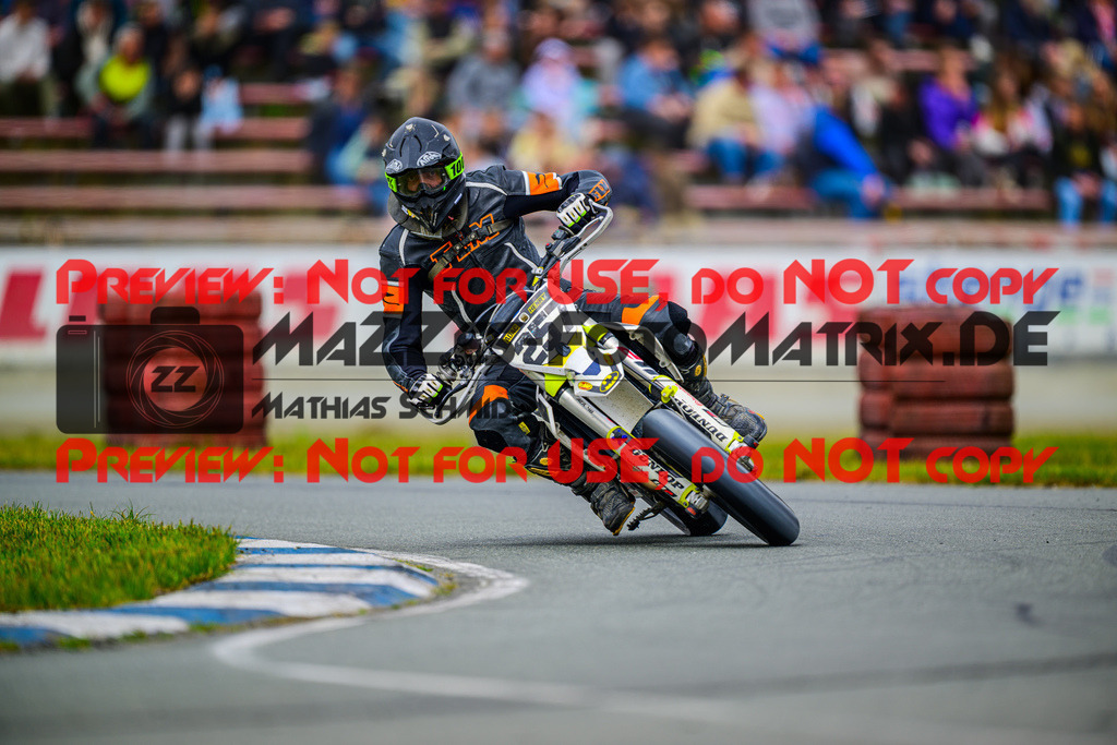 MaZZes_Fotomatrix_20250504_6007705_6119-2 | UE40