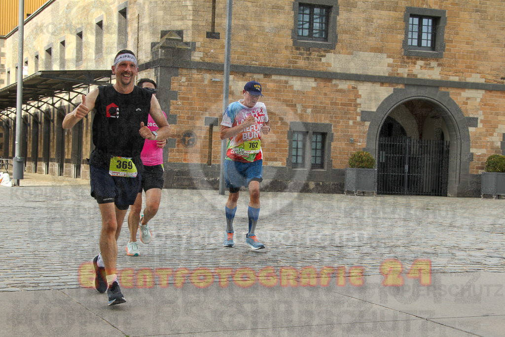 250920_1523_EV4_8663 | Sportfotografie im Rhein-Sieg Kreis, Köln, Bonn, NRW, Rheinland Pfalz, Hessen, etc. Unser Tätigkeitsfeld umfasst den Laufsport vom Volkslauf über den Marathon, Duathlon, Triathon bis zum Ultralauf wie Kölnpfad Ultra oder Schindertrail.