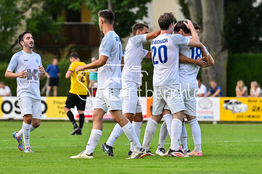 BC Aichach - SF Bachern | Jubel nach 3-0 Aichach 18