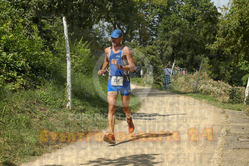 250824_1333_EX1_2824 | Sportfotografie im Rhein-Sieg Kreis, Köln, Bonn, NRW, Rheinland Pfalz, Hessen, etc. Unser Tätigkeitsfeld umfasst den Laufsport vom Volkslauf über den Marathon, Duathlon, Triathon bis zum Ultralauf wie Kölnpfad Ultra oder Schindertrail.