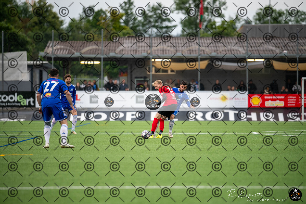 20240611_FC-Rothrist 1-Final_078 | Sport und Naturfotografie von Roberto Esposito zeigt echte Momente Bewegung und die Schönheit der Natur. Ausdrucksstarke Bilder schaffen Emotionen.
