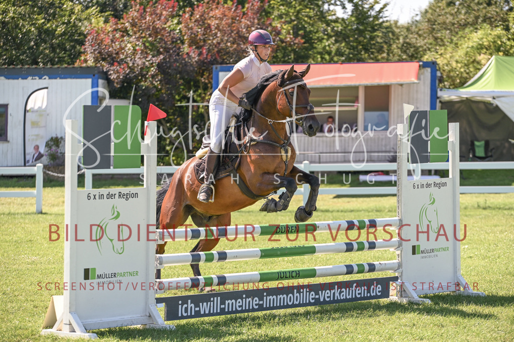 Schugtsche-Düren.2024-06.Stilspringprf.A_-57 | Schugtsche Fotografie - Realisiert mit Pictrs.com