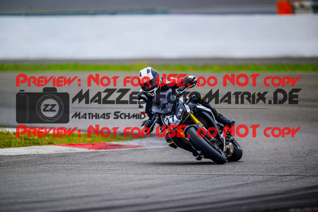 MaZZes_FotoMatrix_240717_6007705_1649 | WEISS