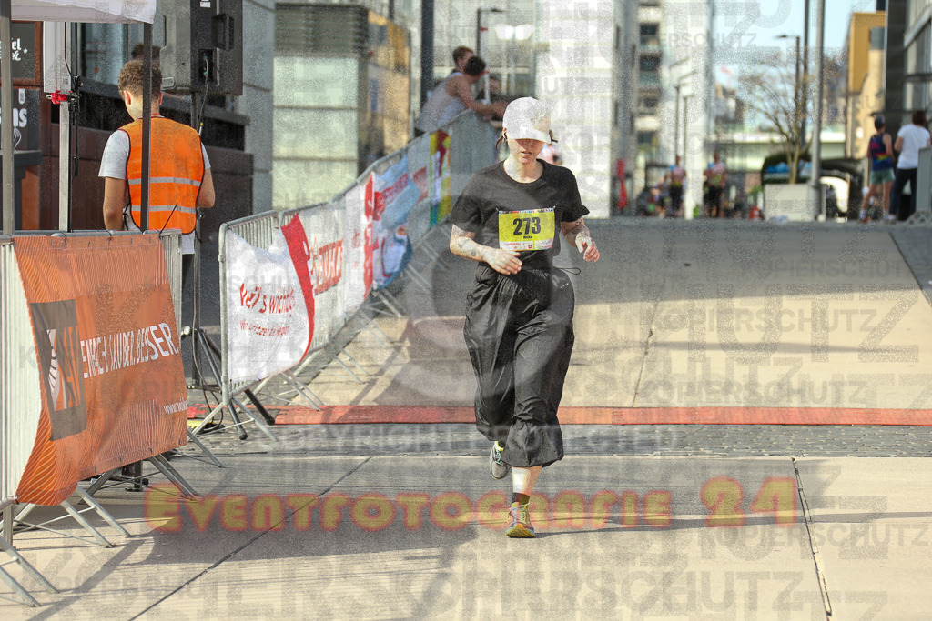 250920_1542_EX1_0501 | Sportfotografie im Rhein-Sieg Kreis, Köln, Bonn, NRW, Rheinland Pfalz, Hessen, etc. Unser Tätigkeitsfeld umfasst den Laufsport vom Volkslauf über den Marathon, Duathlon, Triathon bis zum Ultralauf wie Kölnpfad Ultra oder Schindertrail.