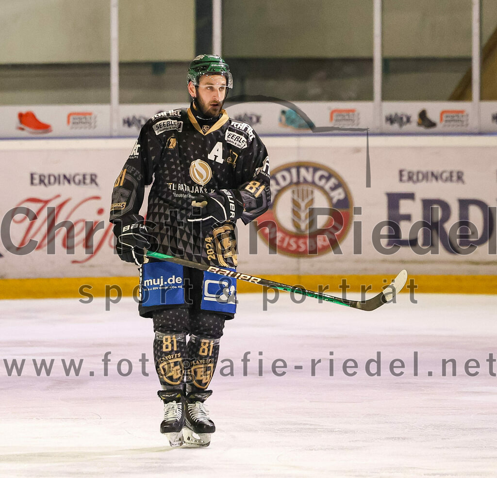 2024-03-01_076_TSV_Erding_gegen_ERSC_Amberg | Erding, Deutschland, 01.03.2024:
Eishockey, Bayernliga Playoffs 2023 / 2024, 5. Spieltag, TSV Erding gegen ERSC Amberg, Endergebnis: 9:0

Maximilian Forster (Erding Gladiators, #81)

Foto: Christian Riedel / fotografie-riedel.net