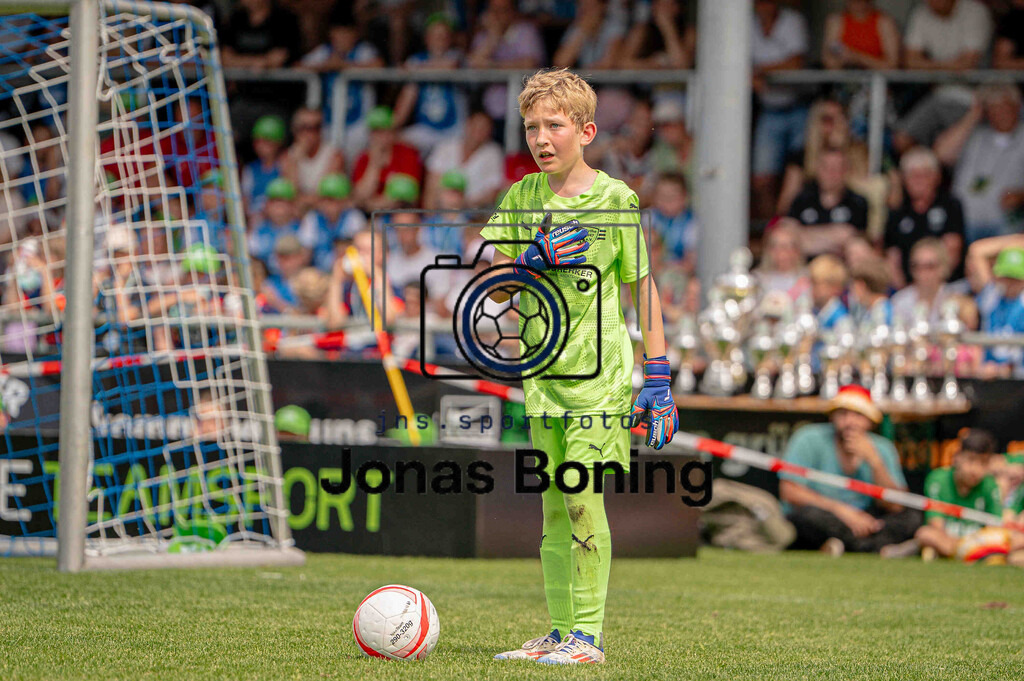 Fußball I E-Junioren I Saison 2025-2026 I OM-Cup Lüsche I Sonntag  I 24921 | jns.sportfotos - Realisiert mit Pictrs.com