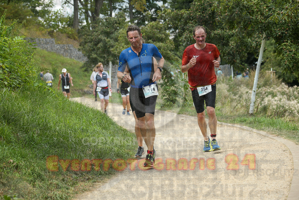 250824_1342_EX1_3319 | Sportfotografie im Rhein-Sieg Kreis, Köln, Bonn, NRW, Rheinland Pfalz, Hessen, etc. Unser Tätigkeitsfeld umfasst den Laufsport vom Volkslauf über den Marathon, Duathlon, Triathon bis zum Ultralauf wie Kölnpfad Ultra oder Schindertrail.