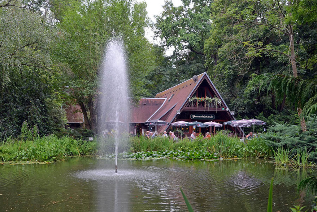 agra-Park - Spreewaldschänke | Entdecke über 20 Kategorien Leipzig-Motive: Foto-Downloads, hochwertige Poster, Leinwand- & Fine-Art-Prints. Jetzt Lieblingsfoto im Bildlexikon Leipzig Shop bestellen!