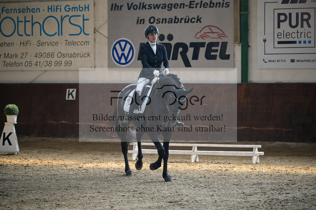Reitturnier Voxtrup | Entdecke hochwertige Reitturnierfotos von Foto Oger. Professionell, emotional und authentisch – jetzt Lieblingsmomente im Shop bestellen.Deutschlandweite Turnierfotografie. - Realisiert mit Pictrs.com