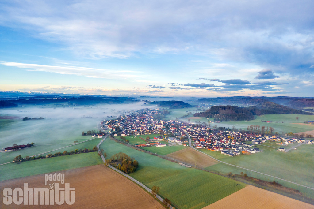 PS-Aichstetten-2026-01. | Entdecke die größte Bildgalerie der Region mit Fotografien aus dem Allgäu, der Bodenseeregion, Oberschwaben, dem Donautal und der Schwäbischen Alb. Landschaften, Luftaufnahmen und Reisefotografie als Wandbild und Fotokunst. - Realisiert mit Pictrs.com