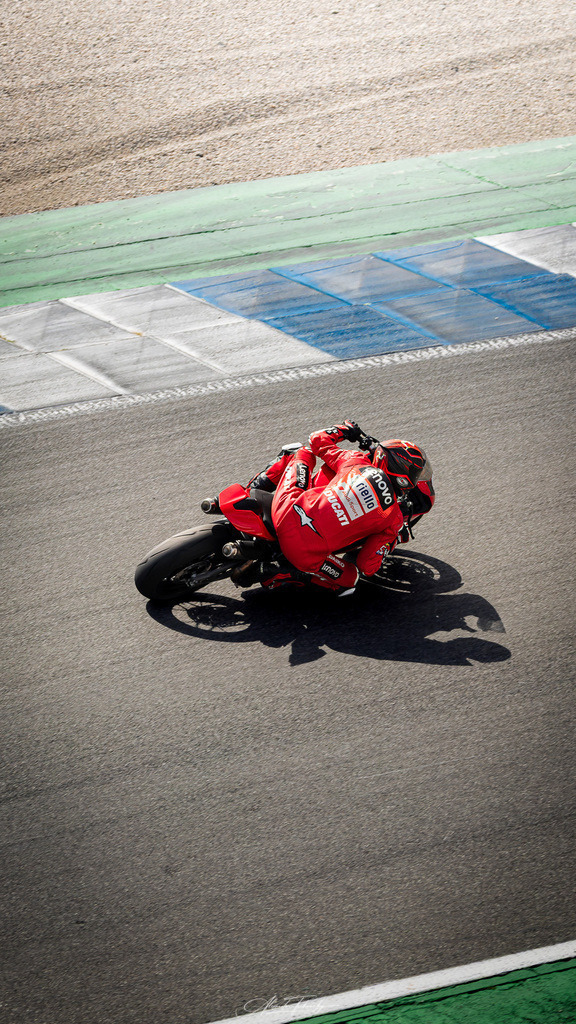 Ducati Trackday Hockenheimring 2026 | Entdecken Sie die faszinierende Welt von Alexander Tschuncky Arts: Kreative Fotografie, atemberaubende Automobilkunst und hochwertiger Bilderdruck. Lassen Sie sich inspirieren! - Realisiert mit Pictrs.com
