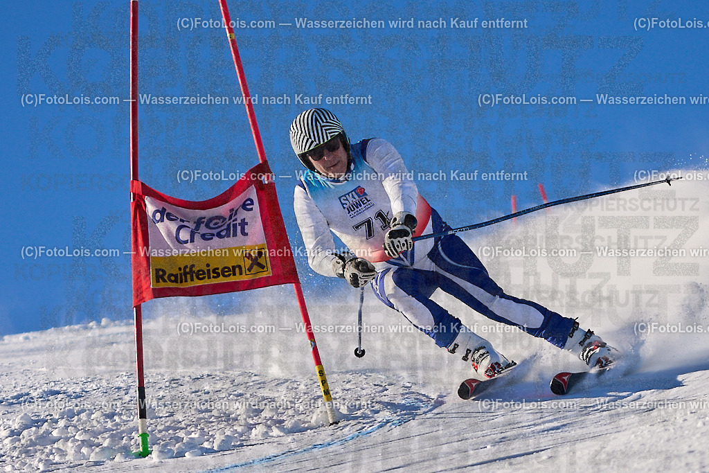 ALP4276_MASTERS-Cup_GS-A Herrn_Achtsis Thomas | (C)FotoLois.com, Alois Spandl. FIS Masters-Cup Wildschönau, Giant Slalom auf der Piste Schatzberg GS, Siegerehrung auf dem Dorfplatz Niederau, Sa 13. Januar 2024.