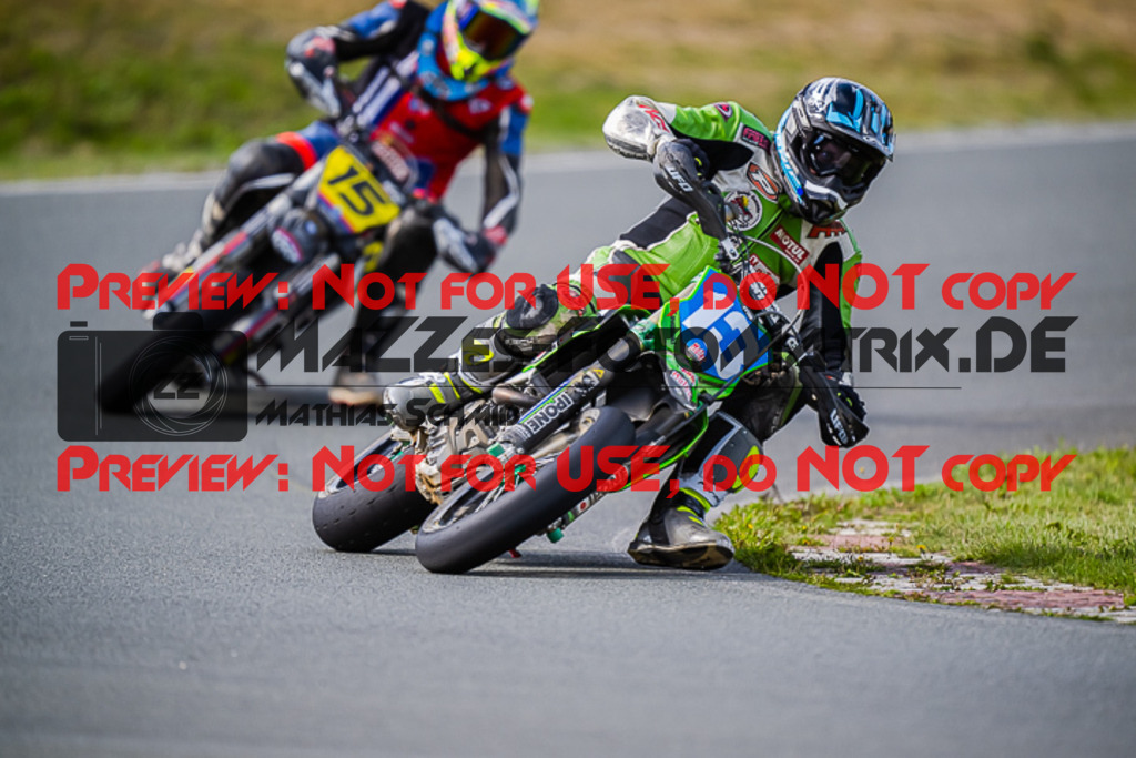 MaZZes_FotoMatrix_220903_3190 | UE40