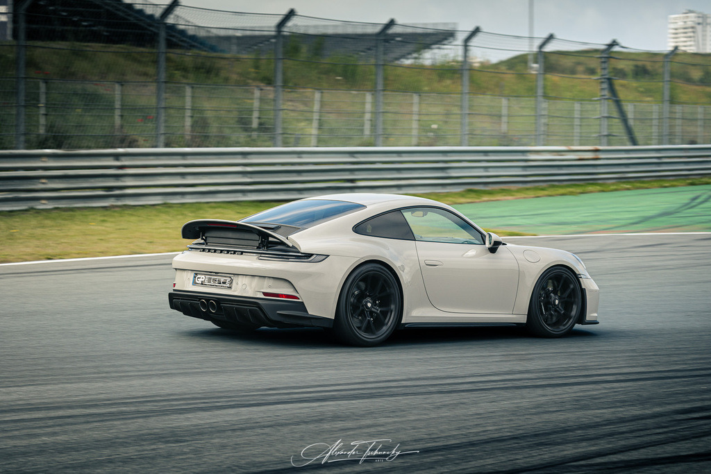 R6AT1548 _Alexander Tschuncky | Entdecken Sie die faszinierende Welt von Alexander Tschuncky Arts: Kreative Fotografie, atemberaubende Automobilkunst und hochwertiger Bilderdruck. Lassen Sie sich inspirieren! - Realisiert mit Pictrs.com