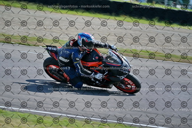 26BT02-0297 | markuskiefer.com - Realisiert mit Pictrs.com