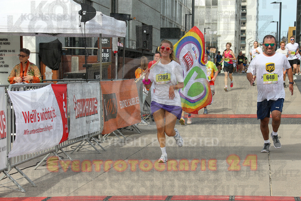 250920_1330_EX1_5057 | Sportfotografie im Rhein-Sieg Kreis, Köln, Bonn, NRW, Rheinland Pfalz, Hessen, etc. Unser Tätigkeitsfeld umfasst den Laufsport vom Volkslauf über den Marathon, Duathlon, Triathon bis zum Ultralauf wie Kölnpfad Ultra oder Schindertrail.