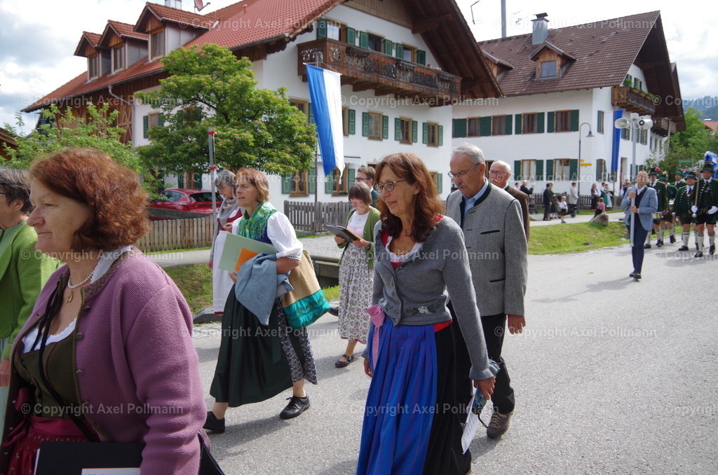 IMGP6567 | fotografiert von Axel PollmannLeonhardi Wallfahrt Benediktbeuern und Murnau, Fronleichnam, Fasching, Landschaft im Loisachtal und Benediktbeuern  - Realisiert mit Pictrs.com