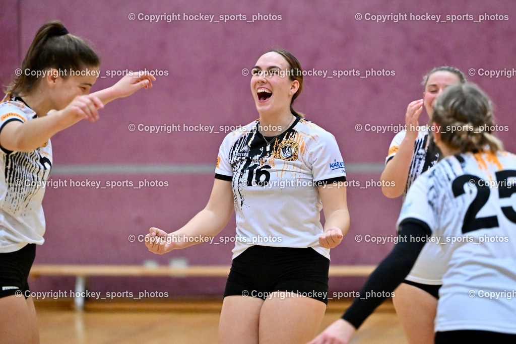 ASKÖ Volley Eagles Villach vs. TI- Schu Staudinger Volley 22.3.2024 | #7 Nada FANIC Villach ASKÖ Volley, #16 Tamy KÖFLER Villach ASKÖ Volley, ASKÖ Volley Eagles Villach vs. TI- Schu Staudinger Volley 22.3.2024, ASKÖ Volley Eagles Villach vs. TI- Schu Staudinger Volley am 22.03.2024 in Villach (Ballspielhalle Lind), Austria, (Photo by Bernd Stefan)