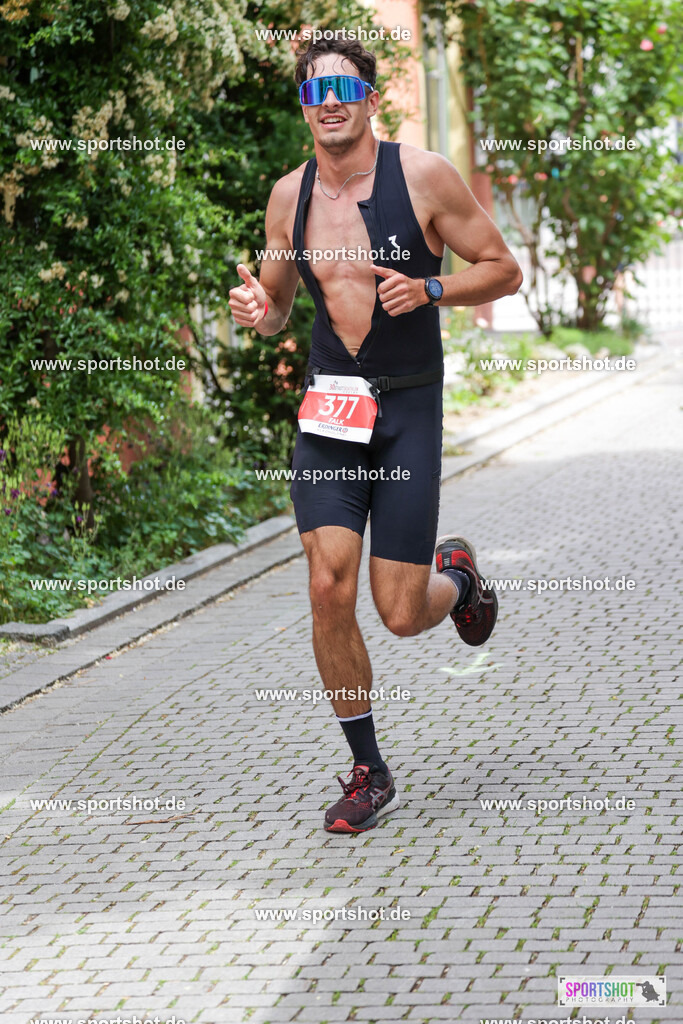 KSZ_9488 | Stadttriathlon Erding 2025. #yourpictrs #sportshot_your_pictrs @Sportshotphotography #stadttriathlonerding Copyright: www.sportshot.de