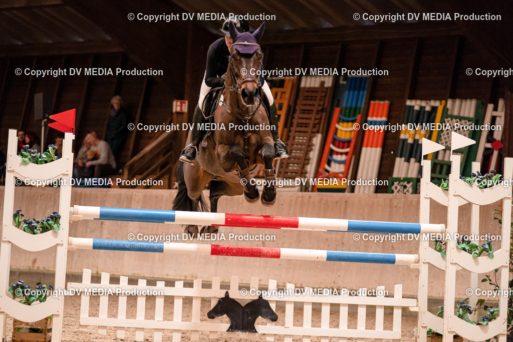 Springen Tag 2-735 | dv-media-shop - Realisiert mit Pictrs.com