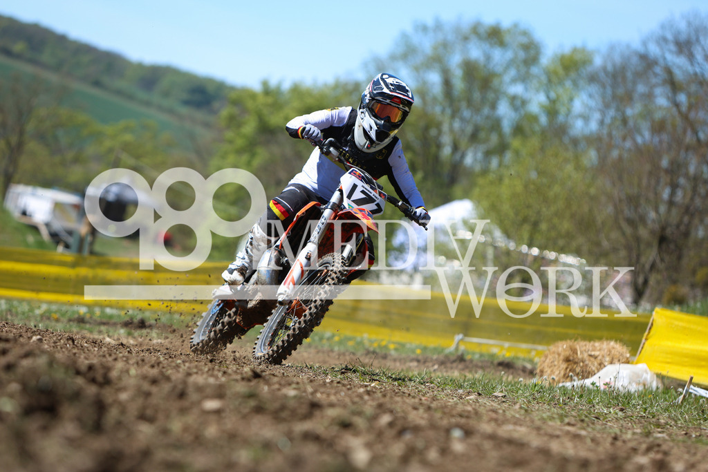 5E6A6354 | 989 MEDIAWORK