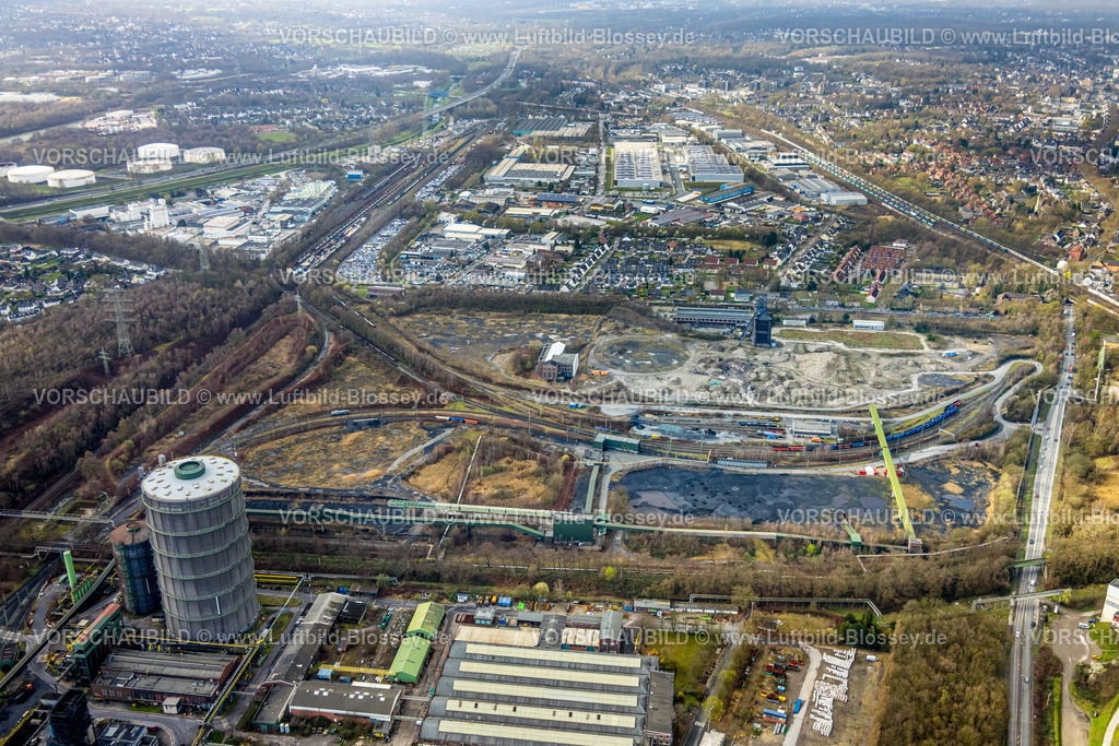 Bottrop260306052FreiheitEmscher | Luftbild, " Freiheit Emscher "  großes interkommunales Stadtentwicklungsprojekt in NRW, von Essen, Bottrop und RAG Montan Immobilien, 1.700 Hektar, inklusive 150 Hektar ehemaliger Bergbauflächen, entsteht bis ca. 2030 ein neuer, nachhaltiger urbaner Raum für innovat, , Batenbrock-Süd, Bottrop, Ruhrgebiet, Nordrhein-Westfalen, Deutschland