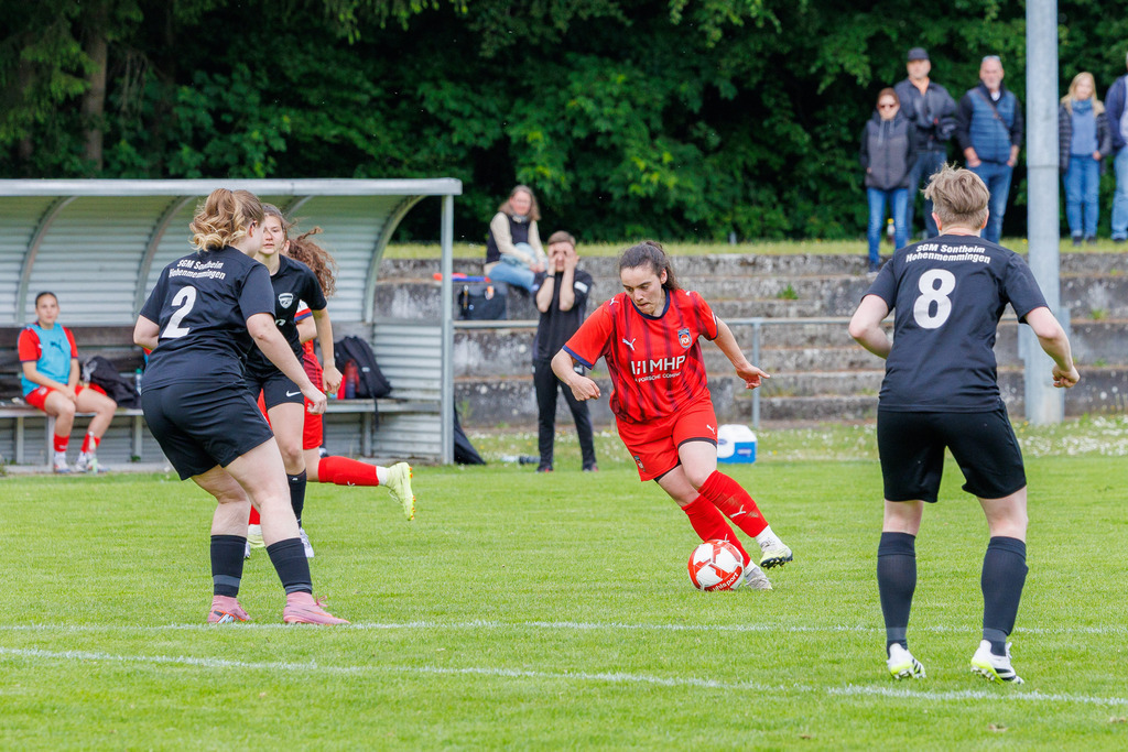 20260517-SGMHS-FCH_071 | SGM Hohenmemmingen/Sontheim vs. 1.FC Heidenheim 1846 II, Fußball, Frauen, Bezirksliga Meisterrunde, 2025/2026, 4. Spieltag, 17.05.2026 in Sontheim, Rasenplatz 1(Foto: Michael Bulling) - Realisiert mit Pictrs.com