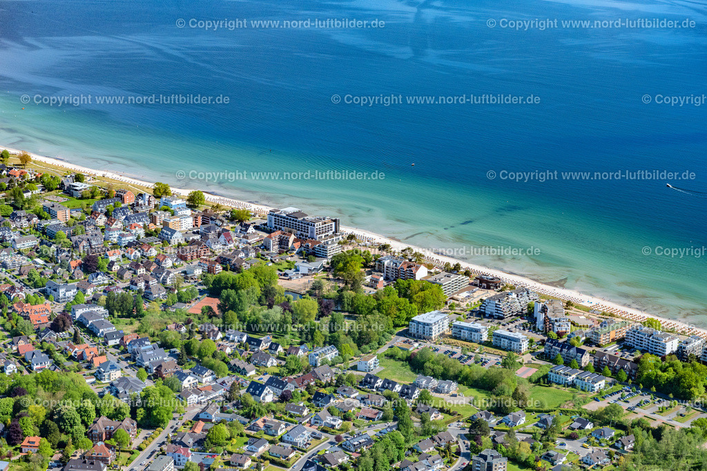 Scharbeutz_ELS_4112150522 | SCHARBEUTZ 15.05.2022 Ortsansicht an der Meeres-Küste der Ostsee in Scharbeutz im Bundesland Schleswig-Holstein. // Townscape on the seacoast of Baltic Sea in Scharbeutz in the state Schleswig-Holstein. Foto: Martin Elsen