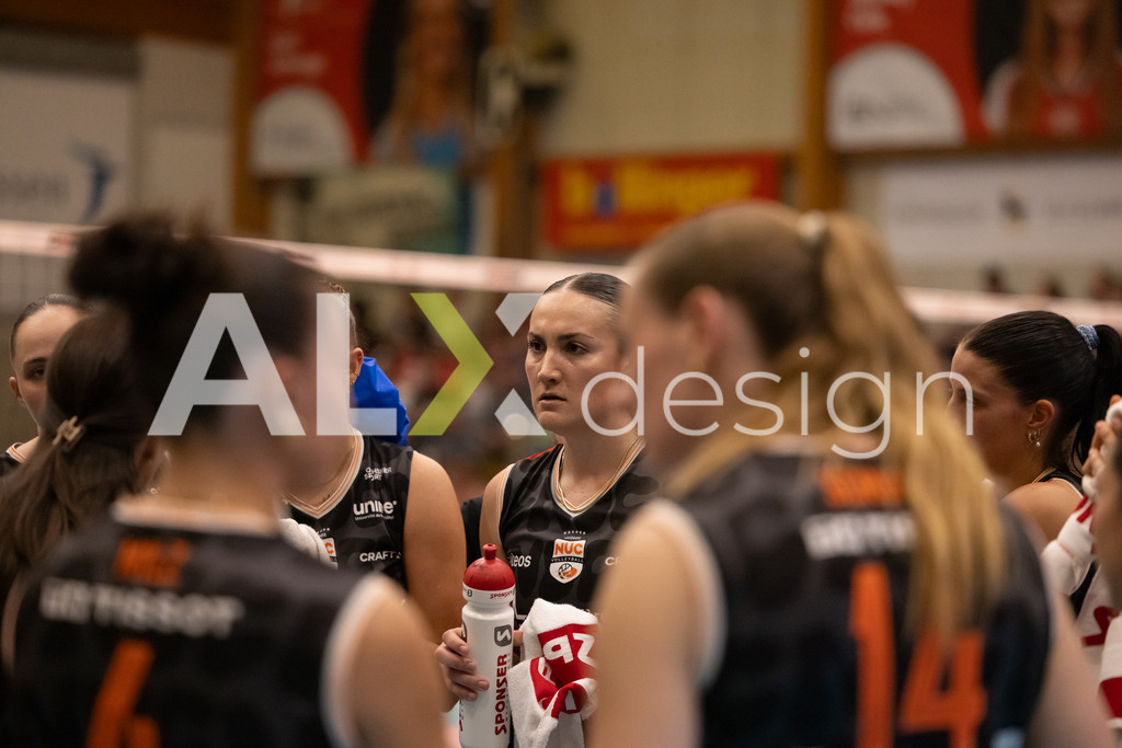Volleyball I Frauen I Saison 2025-2026 I Volleyball NLA | Women I  Playoffs Finals 2/5 I  VC Kanti Schaffhausen - viteos NUC I  10.04.2026 | viteos NUC Spielerinnen - Realisiert mit Pictrs.com