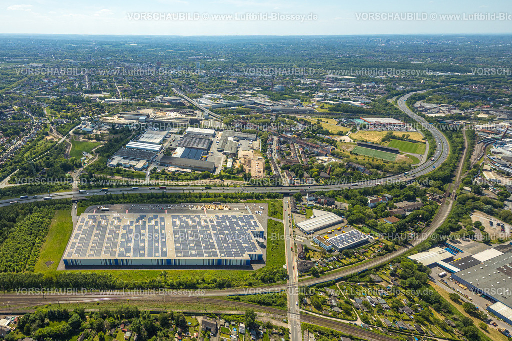 Gelsenkirchen230511159 | Luftbild, Pilkington Automotive Deutschland GmbH, Solarpanel, Autobahn A42, Gewerbepark Schalke Wiesmannstraße , Bismarck, Gelsenkirchen, Ruhrgebiet, Nordrhein-Westfalen, Deutschland